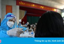 Gần 100.000 học sinh ở Nghệ An được tiêm vaccine Covid-19