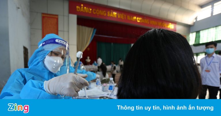 Gần 100.000 học sinh ở Nghệ An được tiêm vaccine Covid-19