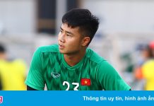 Văn Toản bị viêm khớp vai trước trận gặp Nhật Bản