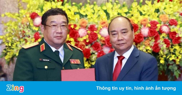 Thăng quân hàm thượng tướng cho Thứ trưởng Bộ Quốc phòng Phạm Hoài Nam