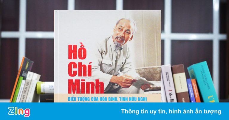 Những cuốn sách giành Giải thưởng Sách quốc gia lần thứ tư