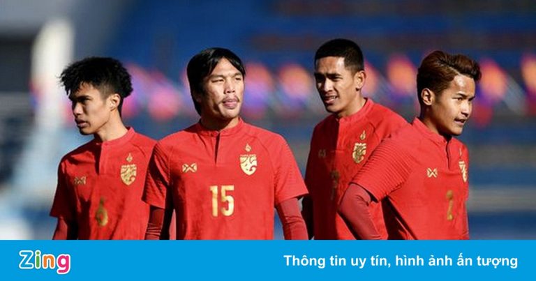 Phía sau nụ cười là 4 năm trắng tay của bóng đá Thái Lan