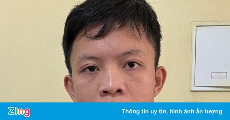 Vị khách đeo khẩu trang, cướp tiệm vàng