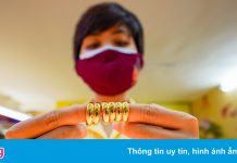 Giá vàng trong nước đắt hơn thế giới gần 10 triệu đồng