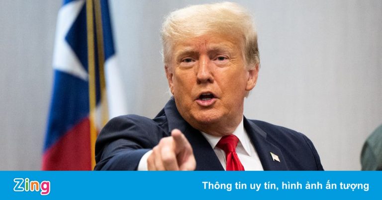 Nhóm thân tín của ông Trump vận động tranh cử bất hợp pháp