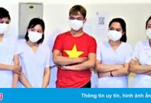 Nhóm bán phiếu xét nghiệm trái phép ngoài sân Mỹ Đình khai gì?