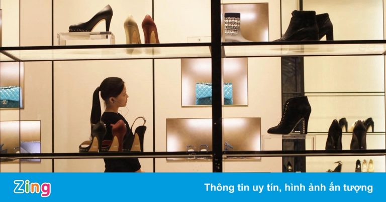 Tương lai u ám của việc tiêu xài đồ hiệu ở Trung Quốc Tương lai u ám của việc tiêu xài đồ hiệu ở Trung Quốc