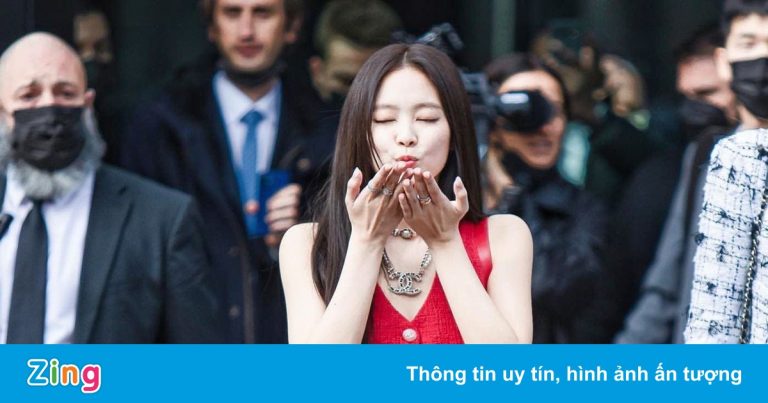 Phía sau lời mời ăn tối giá 40.000 USD với Jennie