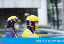 Tài xế xe ôm công nghệ TP.HCM: ‘Mong khách sớm tăng trở lại’