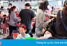 Khóa thẻ tín dụng, xóa app mua sắm trước ngày Black Friday