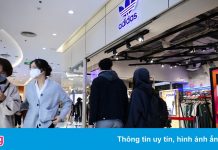 Không sắm quần áo, nhiều người mua sách, khóa học dịp Black Friday