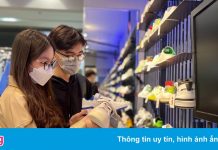 Black Friday không còn chen chúc, xếp hàng từ sớm