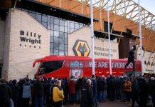 Wolves 0-0 Liverpool: Cơ hội chiếm ngôi đầu Liverpool anh 1