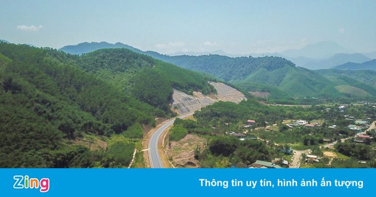 Vì sao cao tốc La Sơn – Túy Loan chưa thể thông xe? Vì sao cao tốc La Sơn – Túy Loan chưa thể thông xe?