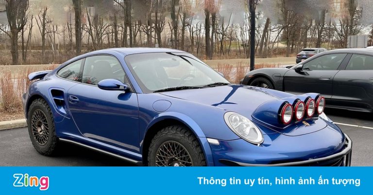 Porsche 911 Turbo biến hình thành xe đi tuyết