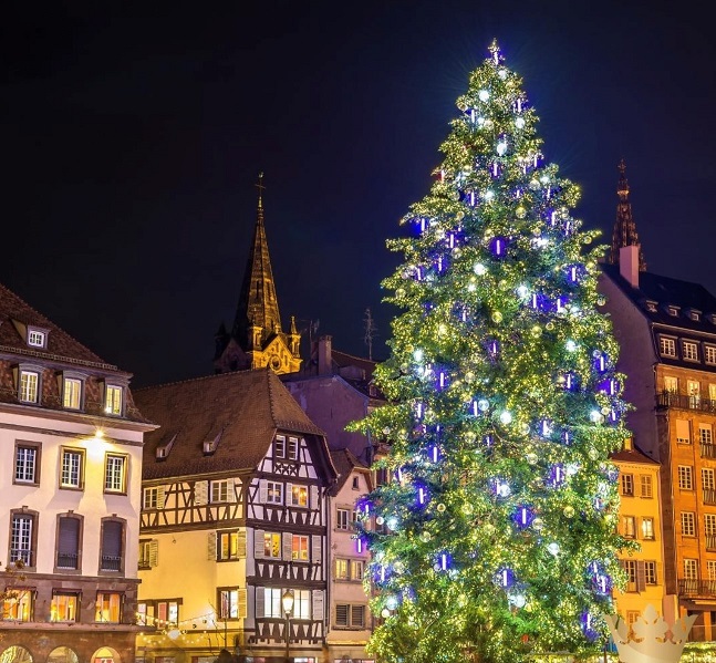 Thành phố nào ở châu Âu giữ danh hiệu "Thủ đô Giáng sinh của thế giới"? - 8