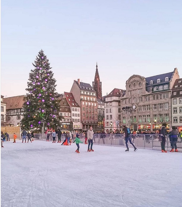 Thành phố nào ở châu Âu giữ danh hiệu "Thủ đô Giáng sinh của thế giới"? - 9