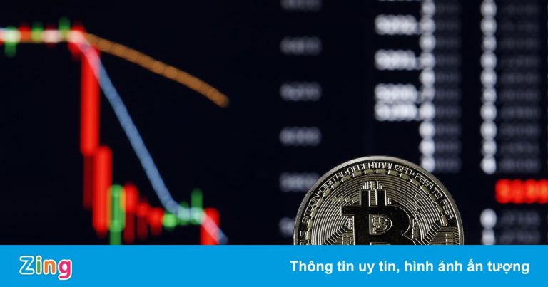 Giá Bitcoin giảm mạnh, nhà đầu tư Việt thấp thỏm lo sợ