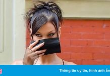 Người đứng sau trang phục cắt xẻ của dàn sao nổi tiếng