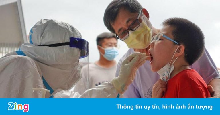 Trung Quốc lạc quan về triển vọng kinh tế bất chấp Omicron