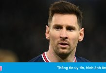 Messi tịt ngòi sau khi giành Quả bóng vàng