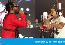 Nhóm rapper đánh nhau trên sóng trực tiếp