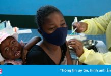 Nam Phi rơi vào làn sóng lây nhiễm thứ tư do biến chủng Omicron