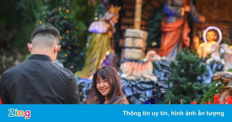 Nhà thờ Hà Nội khoác áo mới chờ đón lễ Giáng sinh