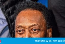Pele tiếp tục nhập viện ở tuổi 81