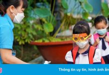 TP.HCM thí điểm cho học sinh lớp 1, 9, 12 đi học trở lại từ ngày 13/12