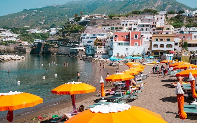 Kinh nghiệm du lịch đảo Ischia – viên ngọc quý của Vịnh Naples nước Ý