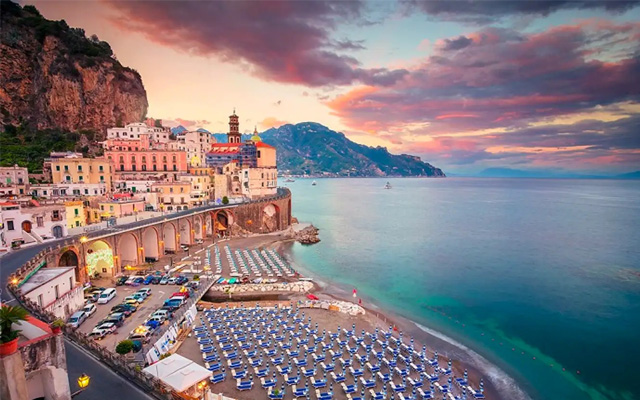Khám phá vẻ đẹp huyền diệu của bờ biển Amalfi khi du lịch Ý Khám phá vẻ đẹp huyền diệu của bờ biển Amalfi khi du lịch Ý