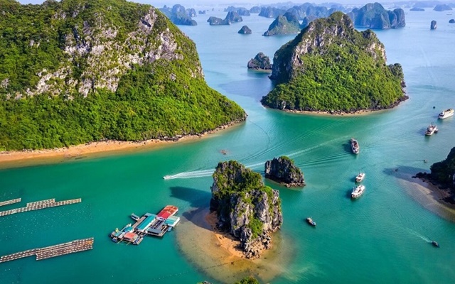Làng chài Vung Viêng – điểm tham quan đặc sắc trong tour du lịch Hạ Long