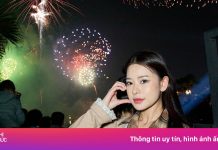 Hơn chục triệu cho một chỗ ngồi VIP rooftop ngắm pháo hoa