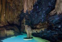 Chuyện chưa kể về hành trình phát hiện hồ ‘treo’ bí ẩn trong hang ở Quảng Bình