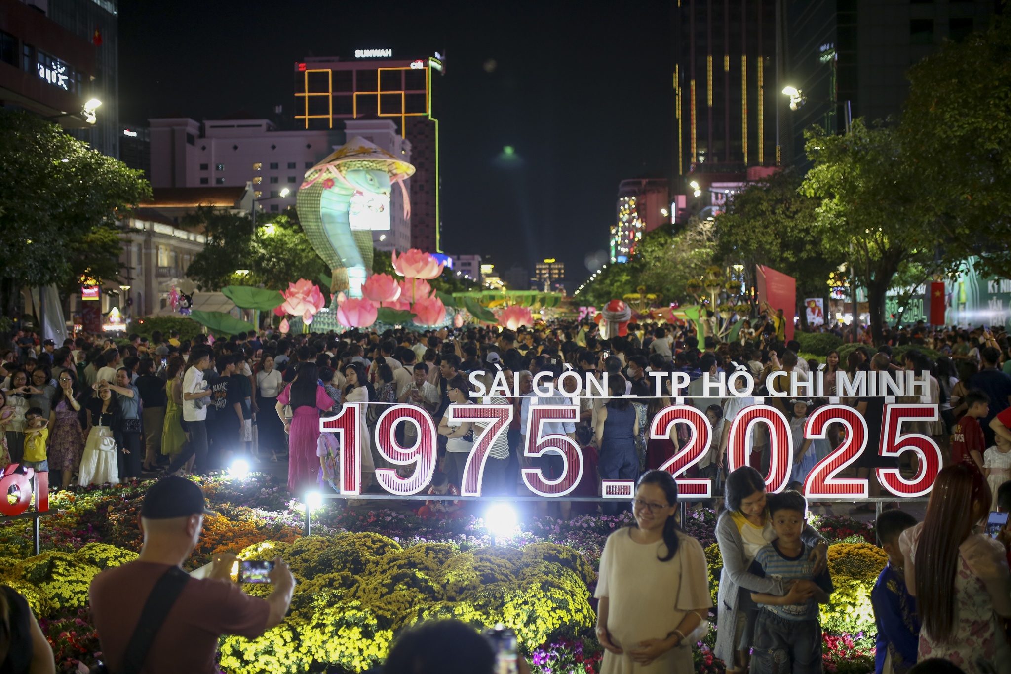 duong hoa nguyen hue 2025 anh 5