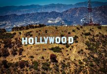 Núi nào ở Los Angeles có chữ ‘Hollywood’?