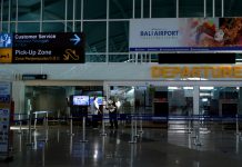 Khách quốc tế thờ ơ, doanh nghiệp ở Bali sắp “trút hơi thở cuối cùng” Khách quốc tế thờ ơ, doanh nghiệp ở Bali sắp trút hơi thở cuối cùng - Ảnh 1.