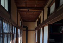 Du lịch kiểu mới mà cũ ở Nhật: “Đi trốn” trong những ngôi nhà cổ gần gũi thiên nhiên, náu mình khỏi đô thị xô bồ Du lịch kiểu mới mà cũ ở Nhật: Đi trốn trong những ngôi nhà cổ gần gũi thiên nhiên, náu mình khỏi đô thị xô bồ - Ảnh 1.