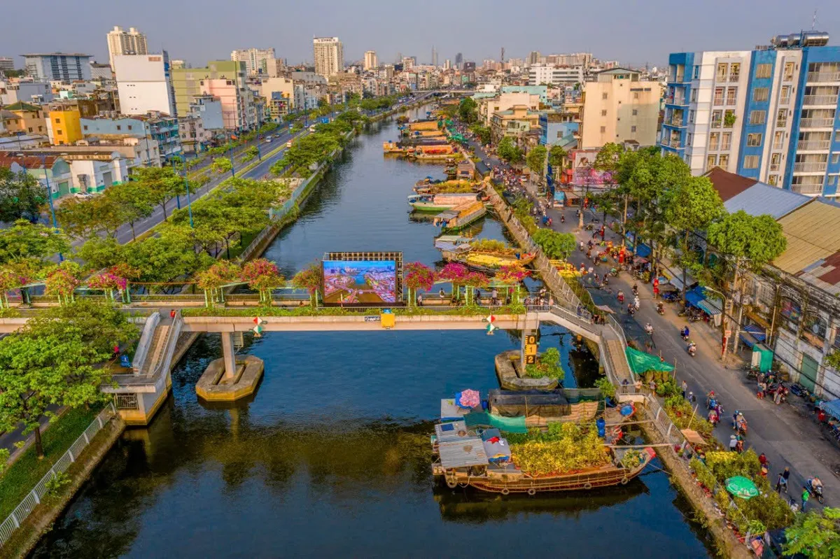 Sở Du lịch TP Hồ Chí Minh chăm lo Tết cho người dân có hoàn cảnh khó khăn - Ảnh 2.