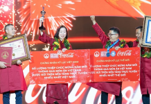 Tết Ất Tỵ: Coca-Cola xác lập kỷ lục độc đáo, trình diễn pháo hoa chào năm mới
