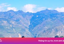 Khách ngoại đổ xô đến Hà Giang