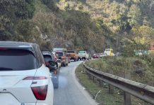 Khách Hà Nội đi Mộc Châu từ 4h sáng, gọi 20 khách sạn đều hết phòng