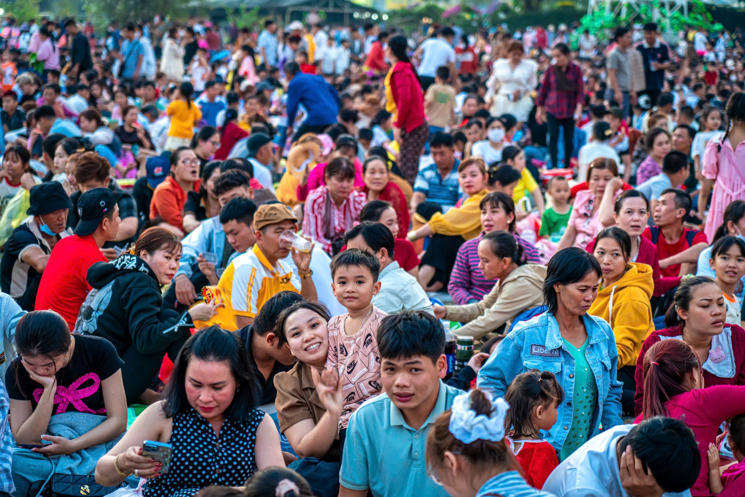 Hoi Xuan nui Ba Den anh 3