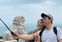 Khách Hàn thăm ngôi chùa nổi tiếng Đà Nẵng, cảm nhận được điều đặc biệt