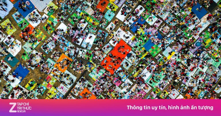 Cảnh ngoạn mục ở chân núi Bà Đen đầu năm Cảnh ngoạn mục ở chân núi Bà Đen đầu năm