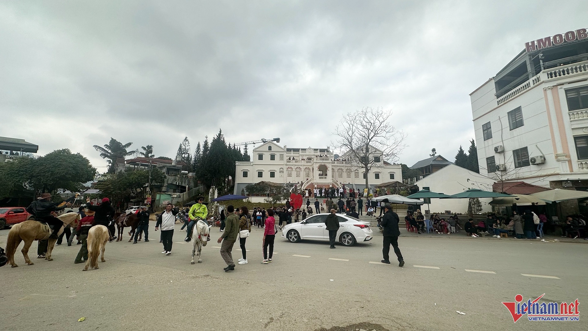 Bac Ha anh 2