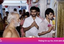 Người Ấn Độ đổ xô cúng ‘thần visa’ đi Mỹ