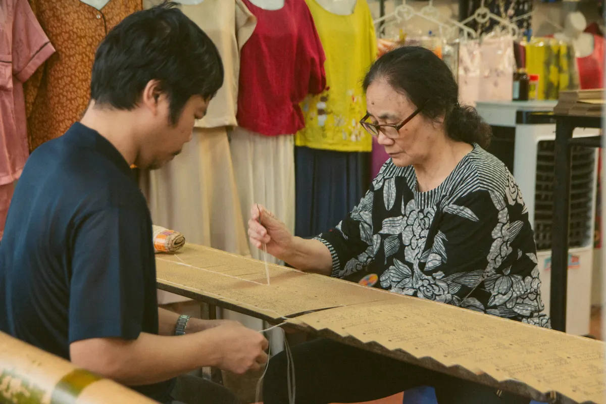 Những làng nghề truyền thống đi cùng thời đại - Ảnh 10.