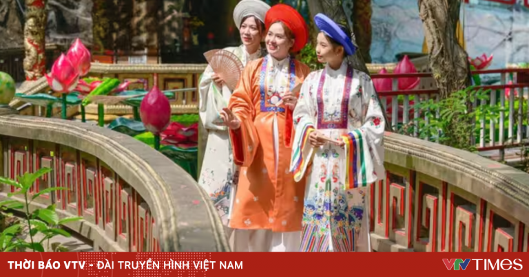 Nhiều khu du lịch miễn phí vé vào cổng cho khách mặc áo dài Nhiều khu du lịch miễn phí vé vào cổng cho khách mặc áo dài